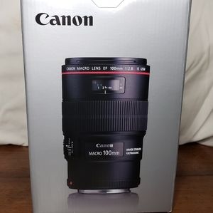 Canon 100mm Macro lens